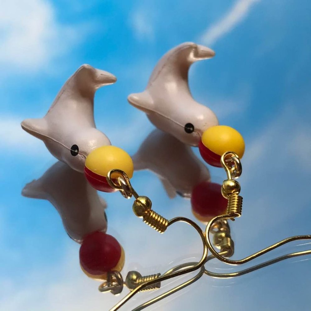 Ball White Animals Seal Earrings